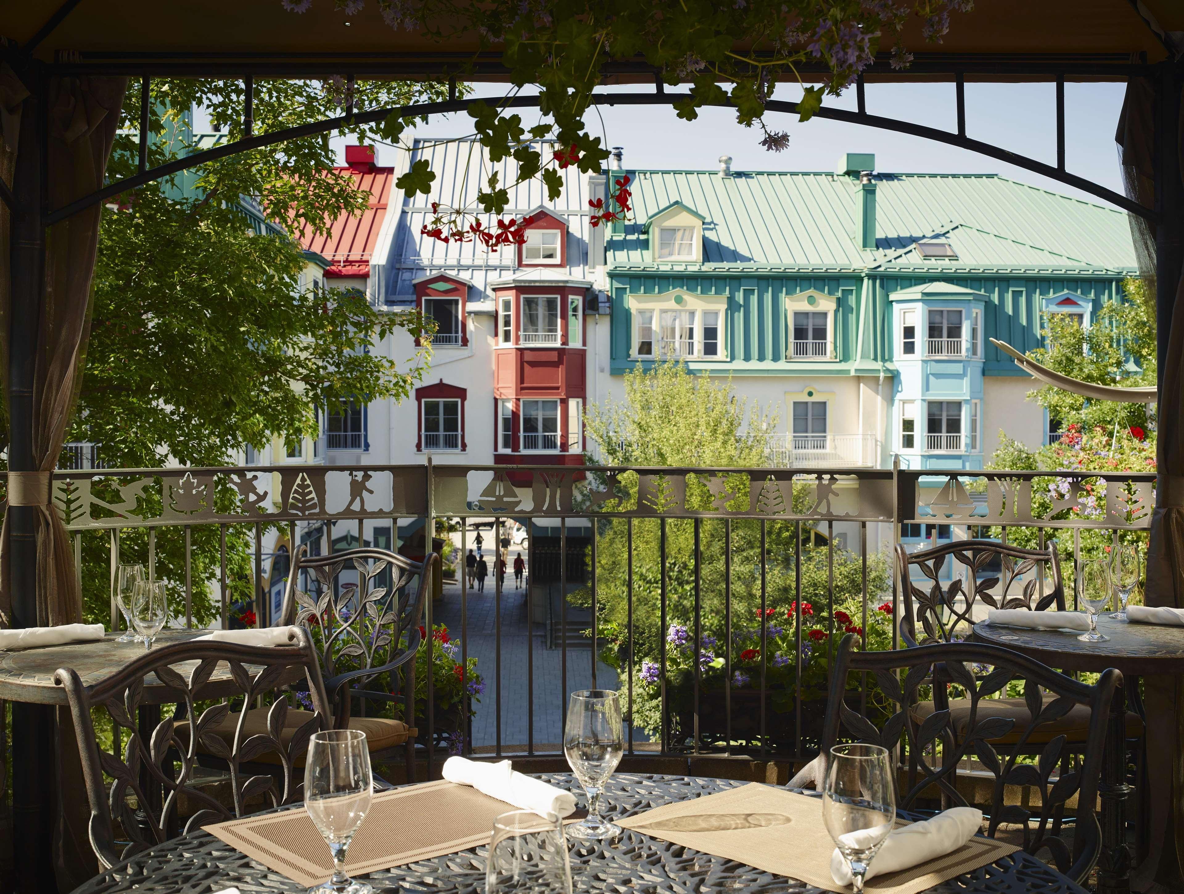 Fairmont Tremblant Hotel Exterior photo