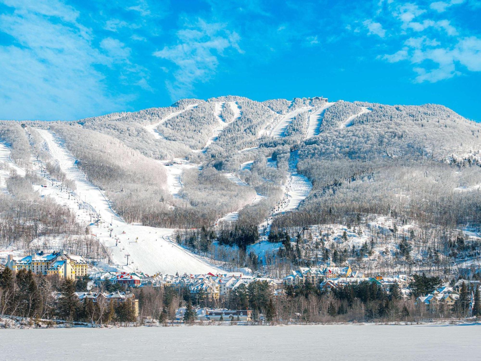 Fairmont Tremblant Hotel Exterior photo